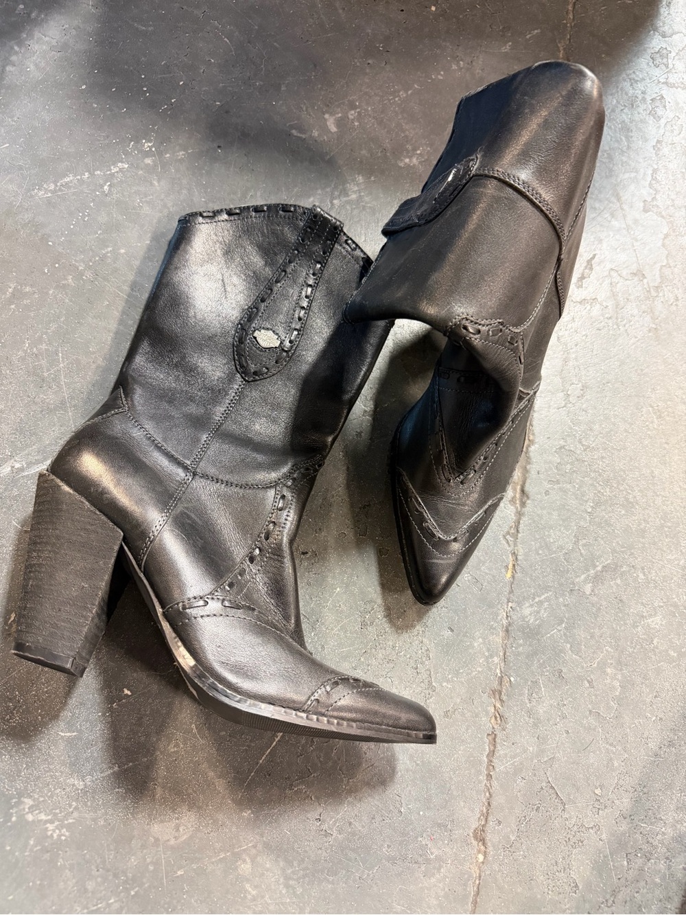 Harley-Davidson Black Leather Western Heeled Ankle Boots